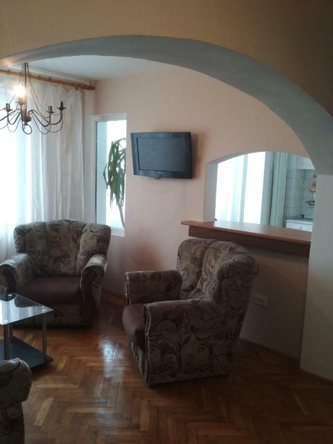 Pelican Proxy Apartment Nagyvárad Kültér fotó